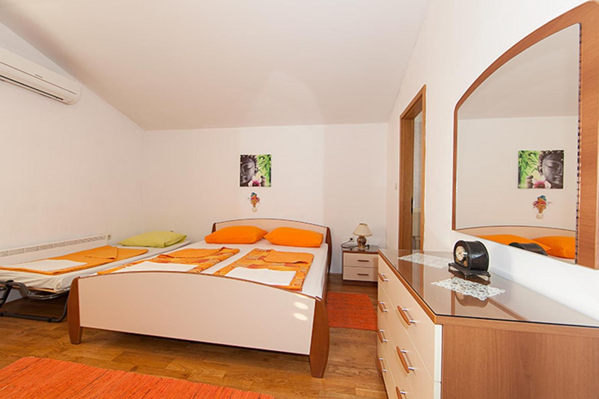 Apartments Zorica Tučepi Quarto foto